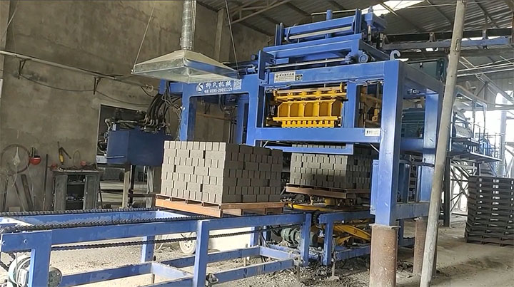 冶煉行業(yè)的冷固球團機、制團機