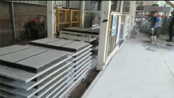 仿石PC透水磚生產現(xiàn)場