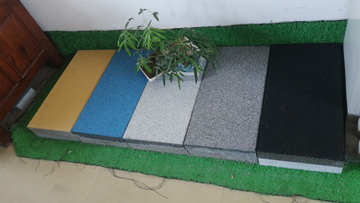 仿石PC透水磚生產現(xiàn)場